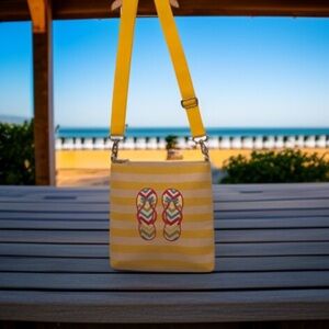 Sondra Roberts Fabric Beached Theme Crossbody bag